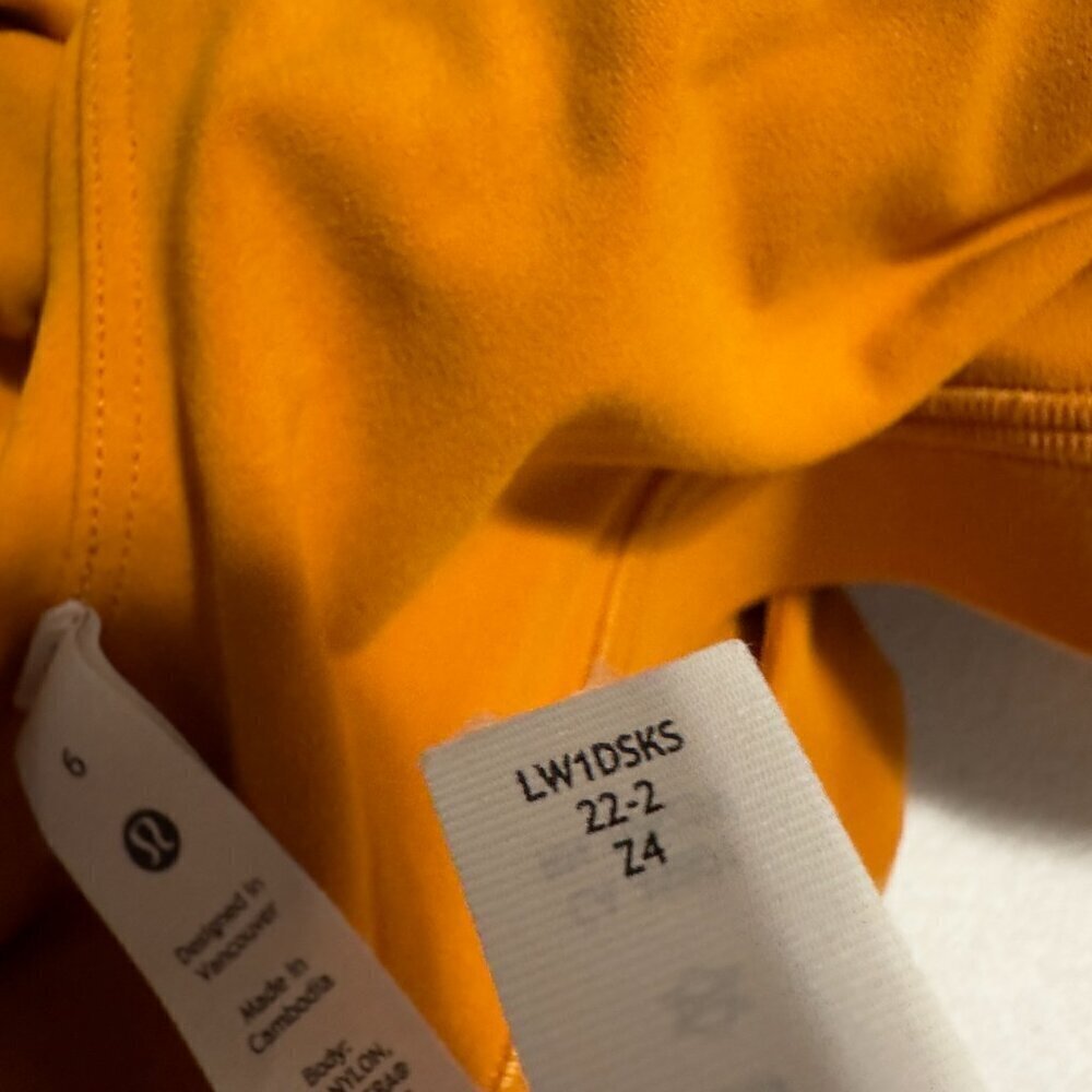 NWT Lululemon Align Onesie 8" - Picture 4 of 12